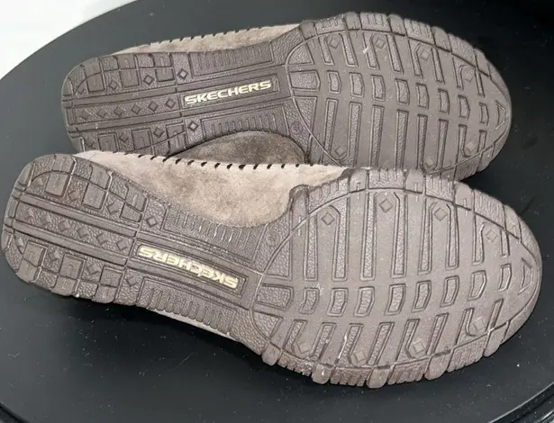 Skechers  relaxed fit memory foam shoes - Image 6