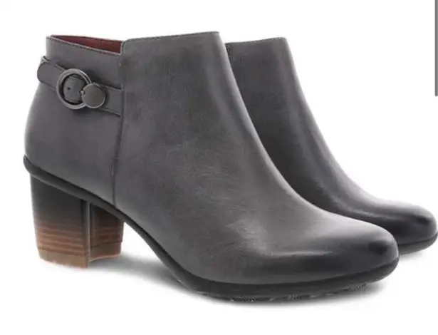 Dansko Perry Boot Grey waterproof Size 39. New