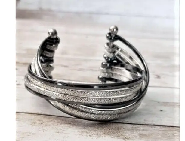 Vintage Bracelet / Bangle / Cuff Stunning Dark Gray & Silver Tone Cross Over