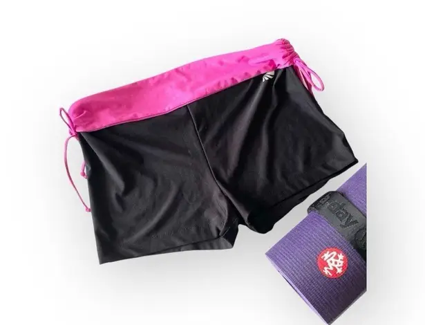 new Marika Tek Pisces Scrunch Tie Waist Yoga Short Black + Fuchsia Large
