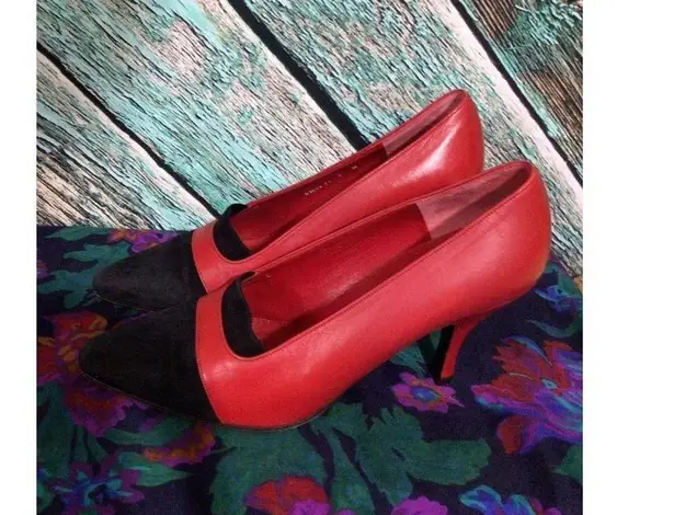 Charles Jourdan Paris France Red Black Leather Size 7 M Heels 👠 Red