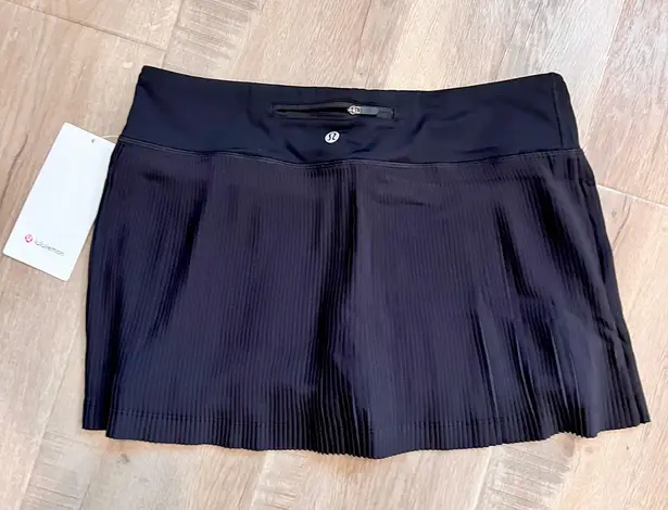 Lululemon NWT  Pleat to Street Skirt Black Size 8 - SOLD OUT ONLINE