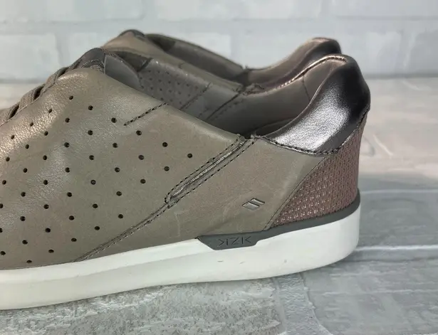 Kizik Miami Sneakers Womens 8 M Gray Metallic Leather Comfort Slip On Hands Free