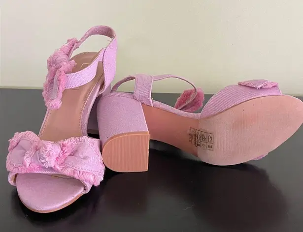 Yoki brand light pink denim Block Heel Sandals