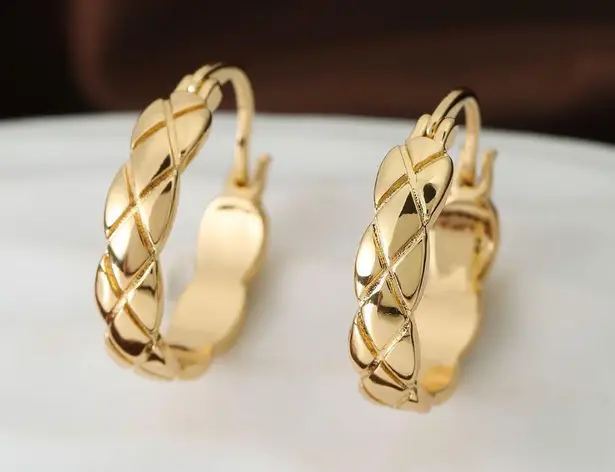 Polished Metal Texture Gold Hoop Earrings for Women