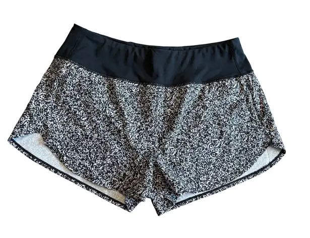 Mondetta Stash & Dash Shorts Pebble Print- L