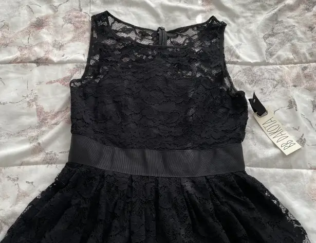 BB Dakota NWT  Black Lace Fit & Flare Lined Mini Dress, size 2