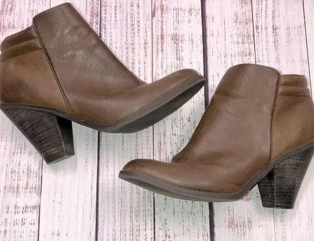 MIA  brown booties size 10