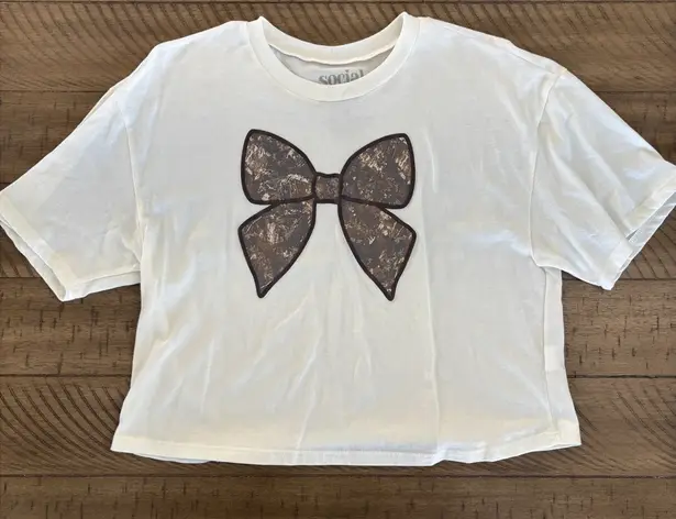 White Crop Top with Bow Design Size XS - Image 1