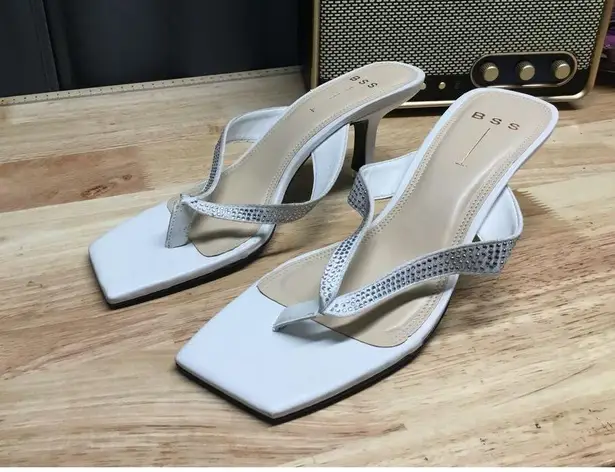 Black Suede Studio Heels Women's 7.5 White Leather Crystal Embellished Sandal