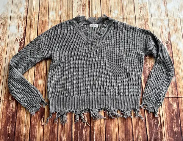 Full Circle Trends Women V Neck Ripped Fringed Hem Gray Pullover Sweater Size XL