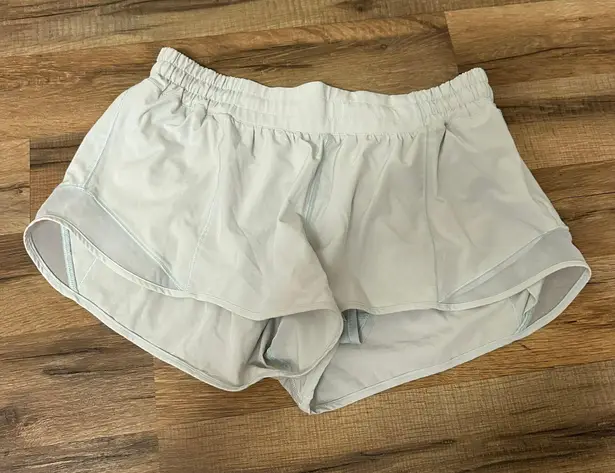 Lululemon Hotty Hot Short 2.5”