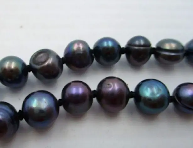 VINTAGE Cultured Peacock Pearls 14k Gold Clasp