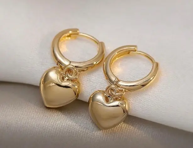 18K Gold Plated Love Heart Dangle Drop Earrings for Women