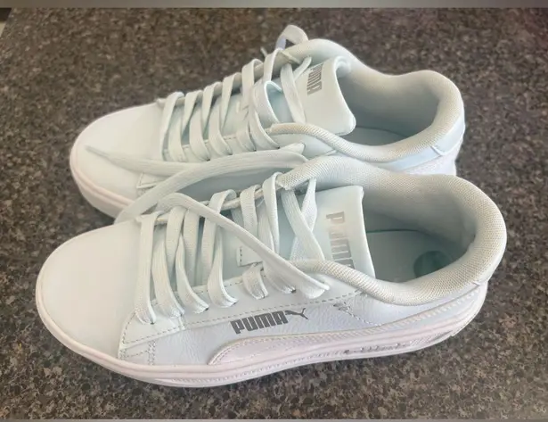 Puma  Women's Smash Platform v3 Sneaker (Size 7.5) - Image 5