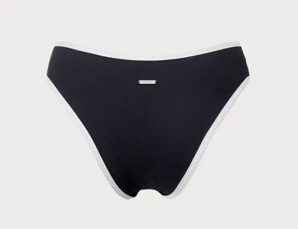 berlook Contrast Trim Bikini Bottom ONLY 61 White Size M