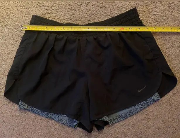 Nike  Dri-Fit 2-layered Activewear Running Shorts, Black and Gray Reptile, Size M