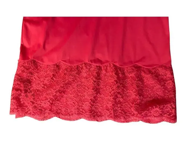 Vanity Fair Vintage Full Slip Womans 38 Used Red