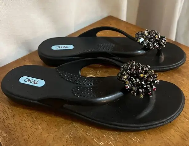 OKA.B Thong Beaded Jeweled Flipflops size S Sandal Comfort USA Floral Beachy Black