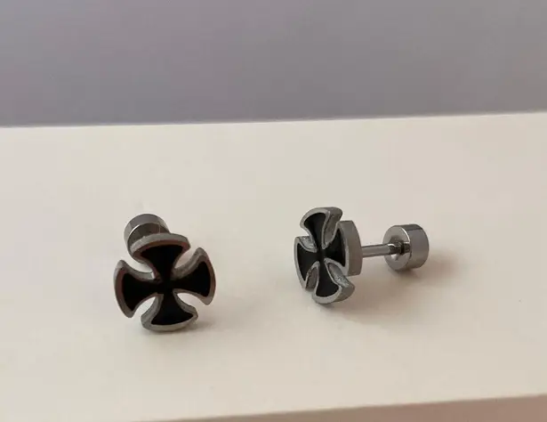 Titanium Steel Cross Stud Earrings for Men Women,Cross Earrings,Unisex Earrings Black