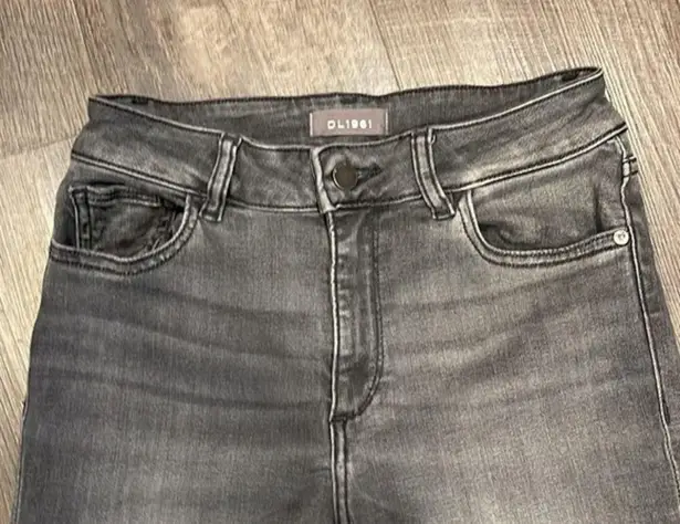 DL1961 Revolve Insta sculpt stretch skinny jeans