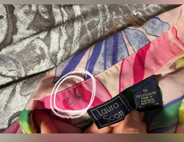 Laura Scott Feisty Pink Floral Button up 1X