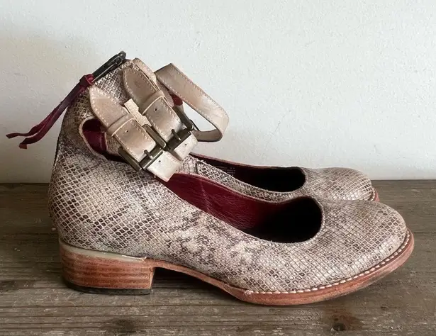 FreeBird Maribel Women's Ankle Strap Shoe Size 11 #361A