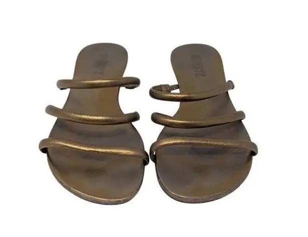 Schutz Flat Gladiator Slip On Sandal Gold Size 6.5