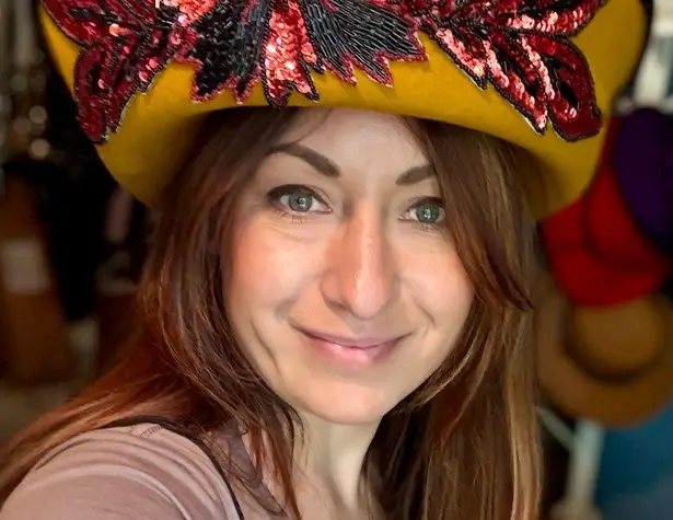 Vintage Bollman Hat Co. Doeskin Mustard Yellow Wool Felt Hat Medium Sequins