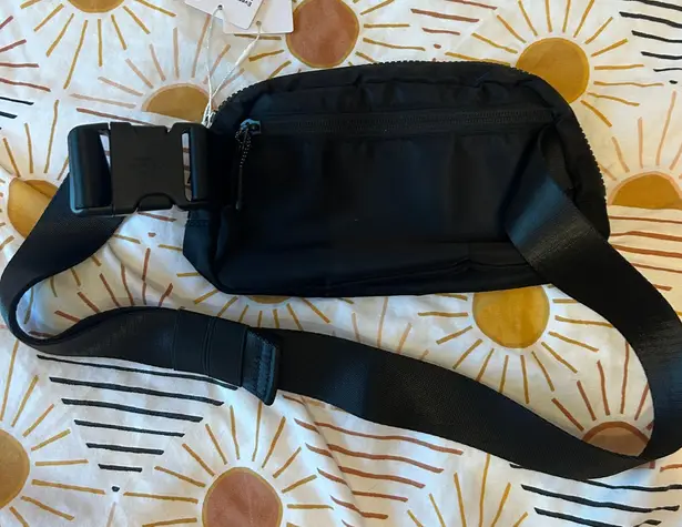 Lululemon Black Everywhere Belt Bag