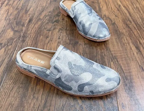 Trask • Ashley Pewter Camo Slide mule grey silver camouflage print leather Size 7.5