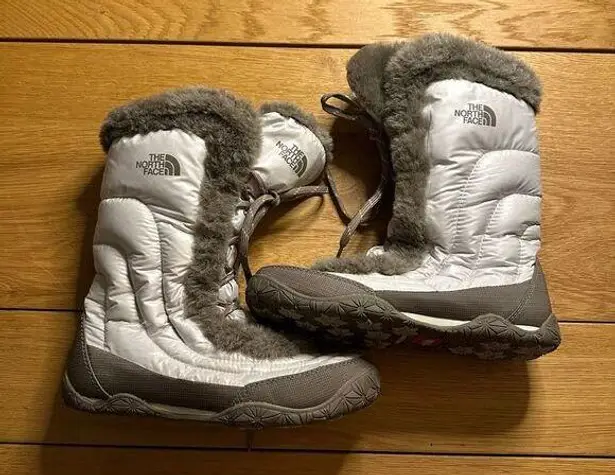 The North Face  icepick quilted boots white down 6.5