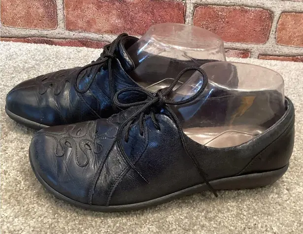 NAOT M Oxfords Women’s black leather comfort shoes size 6.5 US 37 EU