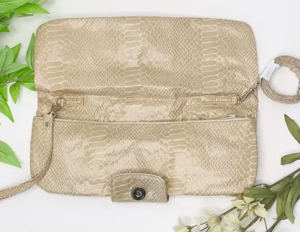 Samoe Bowtie Snakeskin Looking Clutch / Crossbody