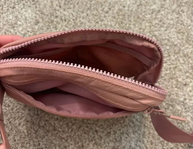 Lululemon Everywhere Belt Bag