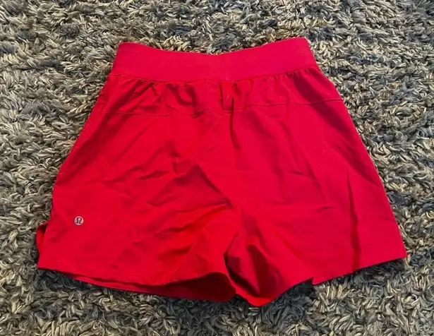 Lululemon  license to train 4" shorts size 4 lip gloss - Image 3