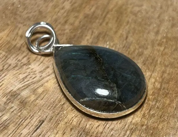Sterling Silver Labradorite Tear Drop Pendant