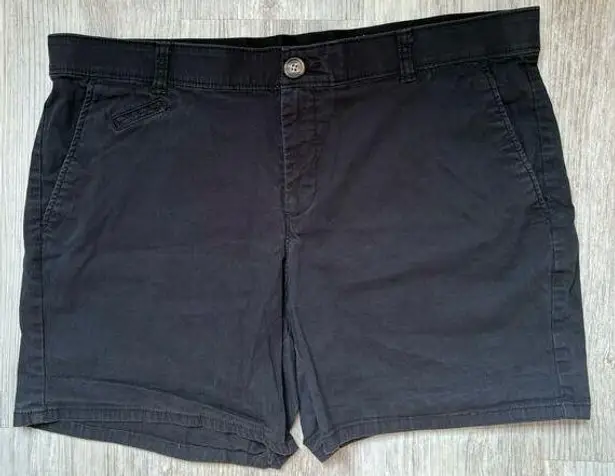 Dockers | Women's Bermuda Khaki Shorts | 16