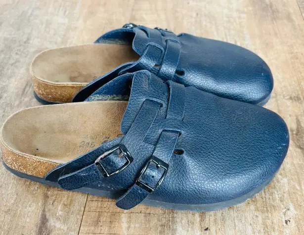Birkenstock  Birki's Camden closed-toe clogs navy blue EUC women's 7 men's 5 - Image 1