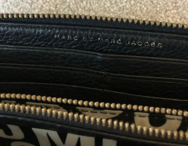 Marc by Marc Jacobs Black Wallet - Image 4