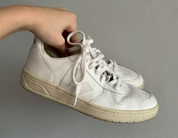 VEJA  V-10 White Sneakers 6