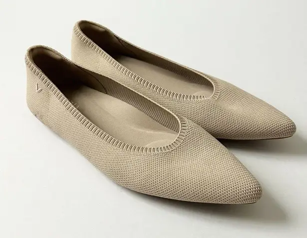 Vivaia Aria Pointed Toe Ballet Flats in Almond Size 43 EU 11 US