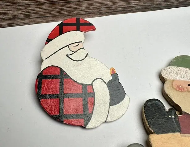 Santa Claus Christmas Holiday Brooch Pin Lot Of 3 Wood / Cinnamon Stick