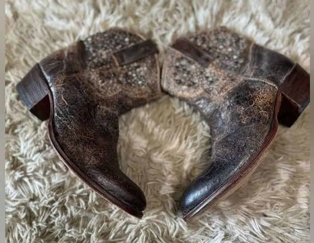 SENDRA Studded and Crackled Leathers Boots size 7 Brown