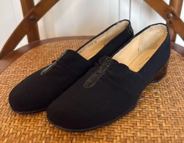 Taryn Rose slip on wedge flats cap toe size 37.5