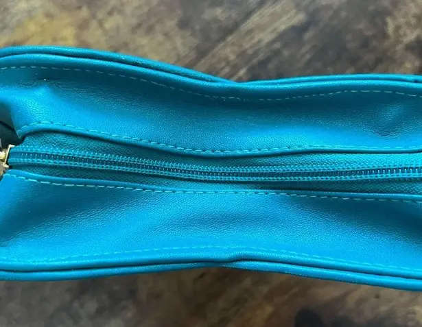 Companiafantastica teal blue heart shaped purse