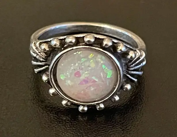 Vintage simulated opal silver plated ring size 6.75
