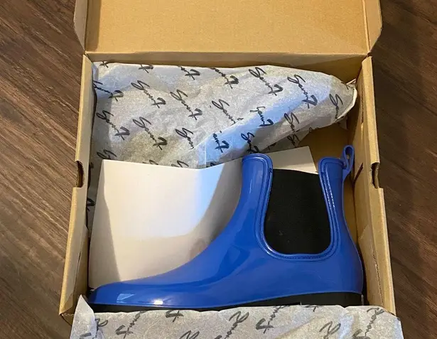 Seven7 NWT | • Dover Blue Rain Boots