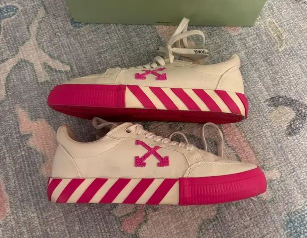 Off-White  Sneakers Pink 