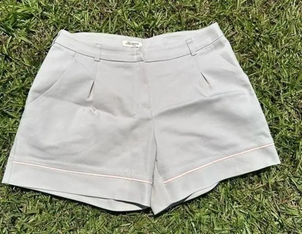 Women’s light gray with pink trim mini classic shorts size s
